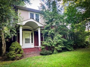 424 S Portage Path, Akron, OH 44320