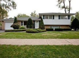 301 S Wilmette Ave, Westmont, IL