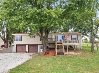 24818 S Cowger Rd, Peculiar, MO 64078