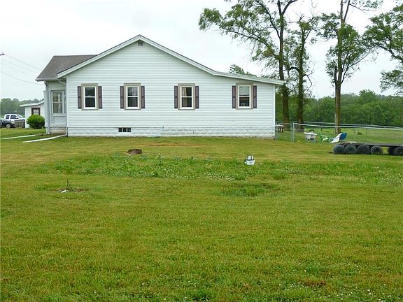 3rd image of 3393 W Us Highway 40