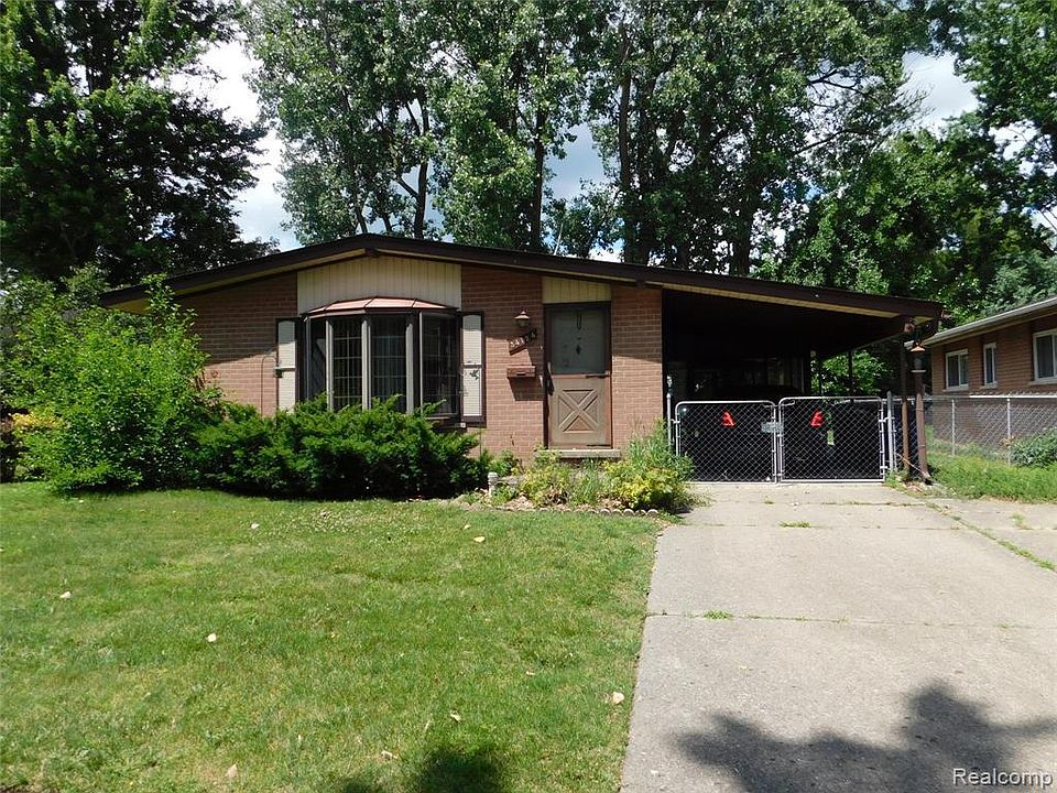 1st image of 34124 Birchwood St