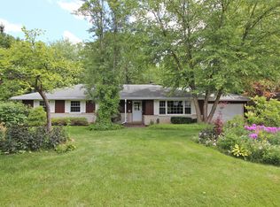 16 Elm St, Hawthorn Woods, IL