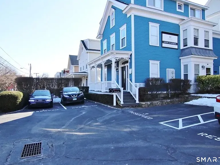 16 Haviland St #B — Photo 2