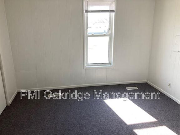 4th image of 39 E Park St APT A