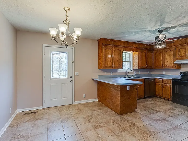 104 Tyree Springs Rd — Photo 10