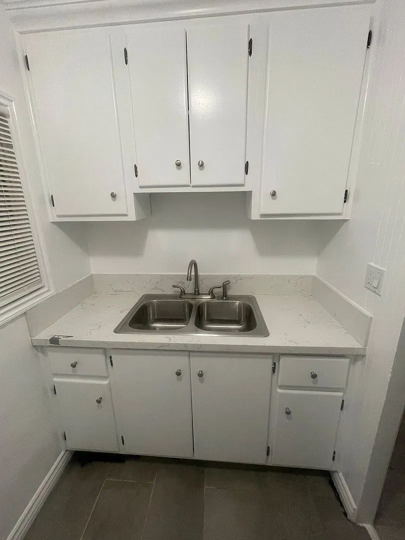 4186 Elm Ave — Photo 1