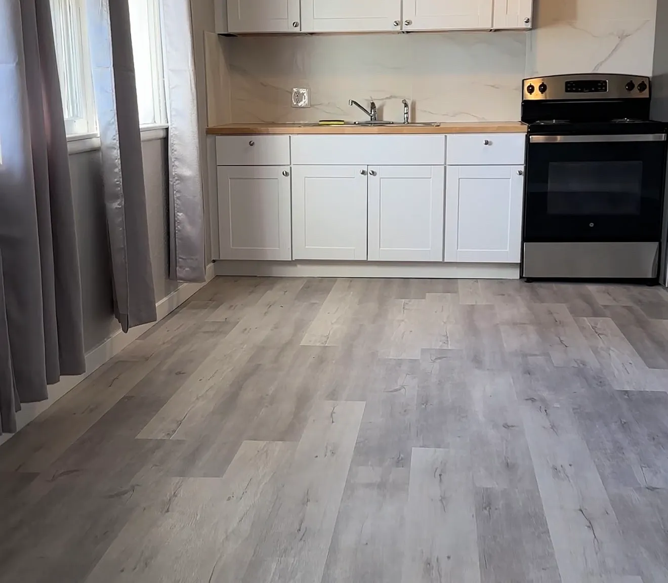 11902 E Main Ave — Photo 1