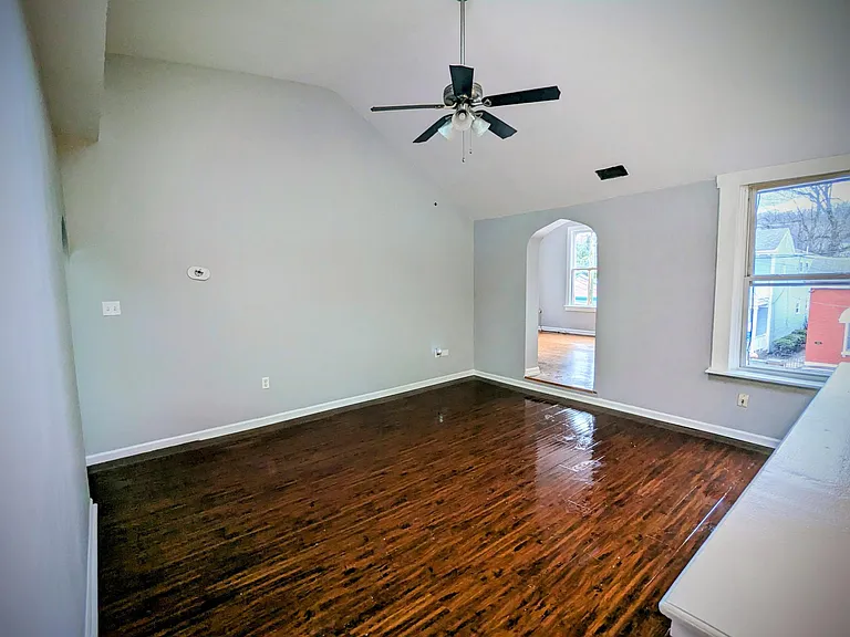 712 Main St #3 — Photo 6