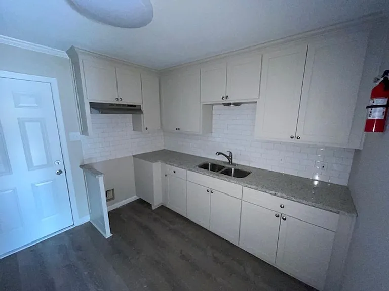 1545-1547 La Annie Dr — Photo 6