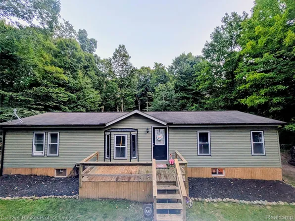 5323 English Rd, Clifford, MI 48727