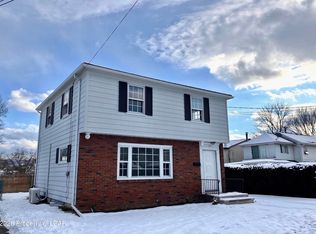 1051 Murray St, Forty Fort, PA 18704