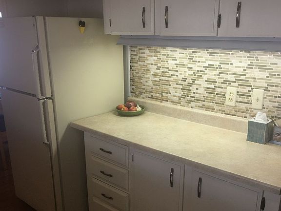4th image of 305 S Val Vista Dr #429