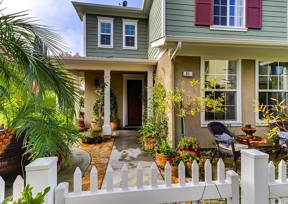 61 Wildflower Pl