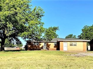 221 E 14th, Cordell, OK 73632