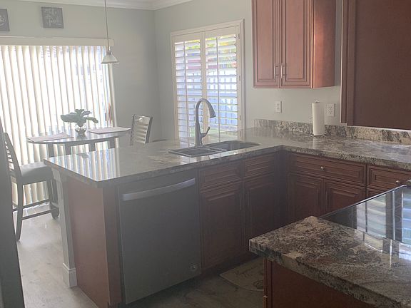5th image of 6021 NW 44th Ave