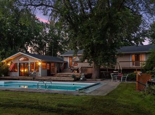 9407 Jane Ct N, Lake Elmo, MN 55042