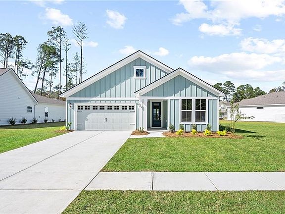 3rd image of 469 Monterey Loop