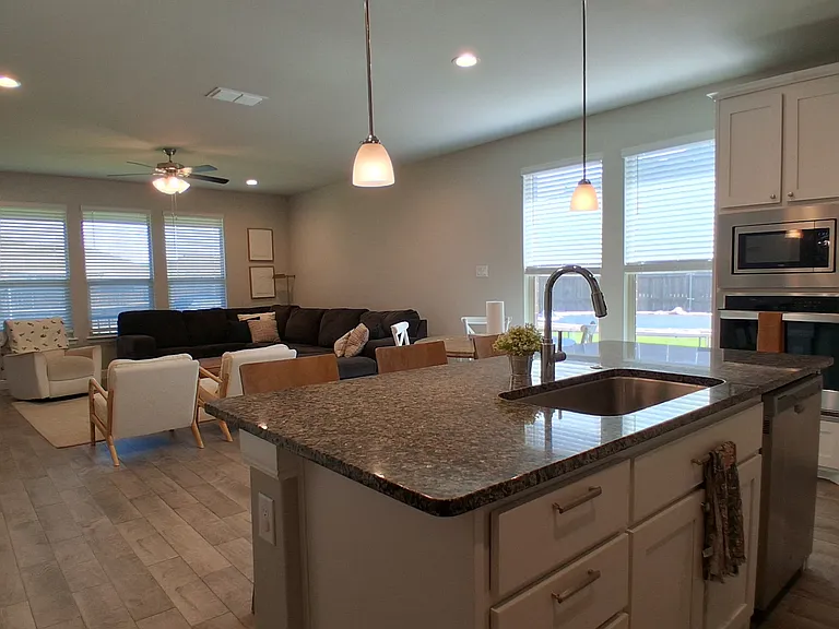 309 Clayton St — Photo 20