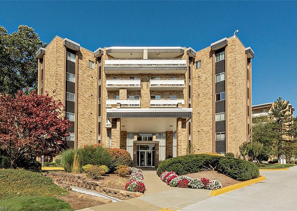 1st image of 2112 Acacia Park Dr APT 420