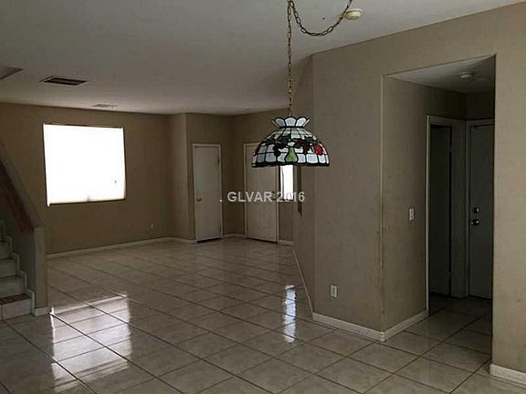 3rd image of 8824 Pine Pitch Dr