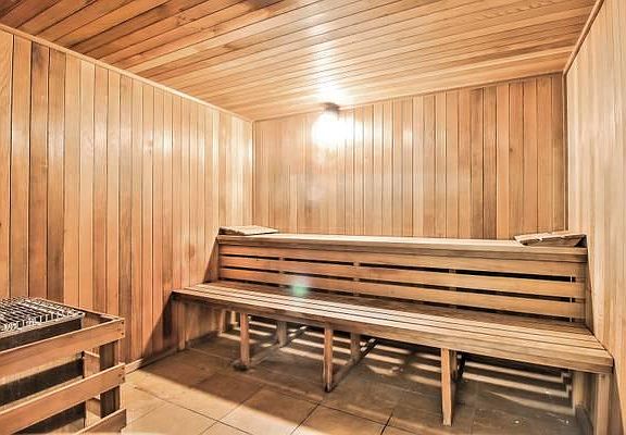 2nd image of 3602 Flora Vista Ave #109