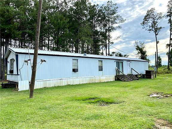 4th image of 128 Emmanuel Loop #124-126-128