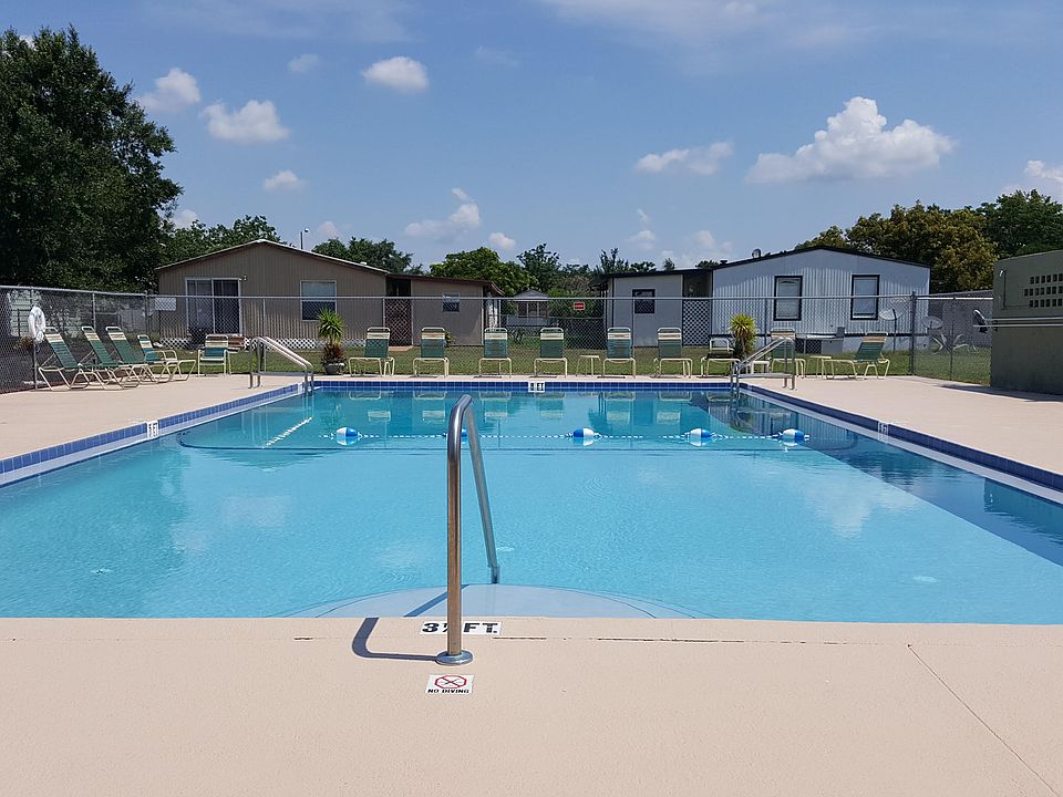 1st image of 6700 Waxwing Ln