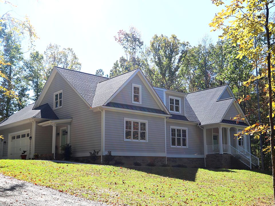 1st image of 13519 Blue Heron Cir