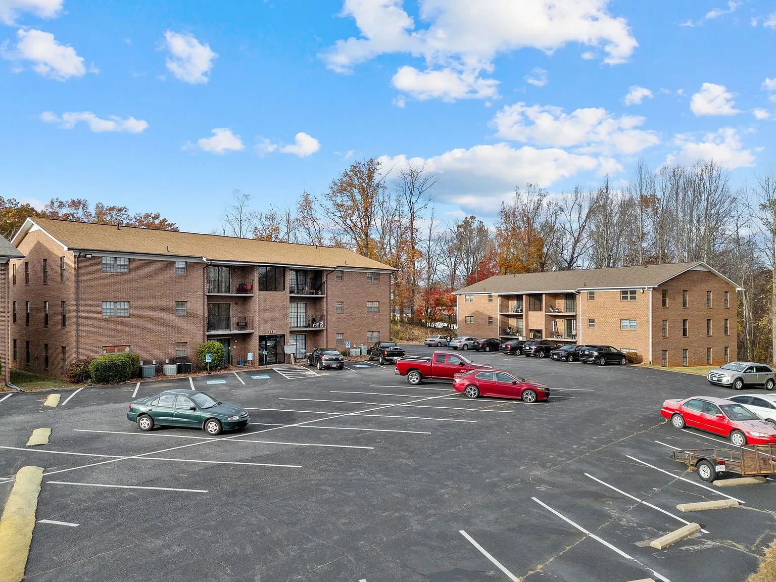 Blueberry Hill Apartments — Photo 2