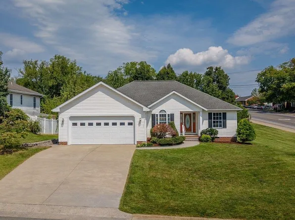1800 Rhianon Ln, Harrisonburg, VA 22801