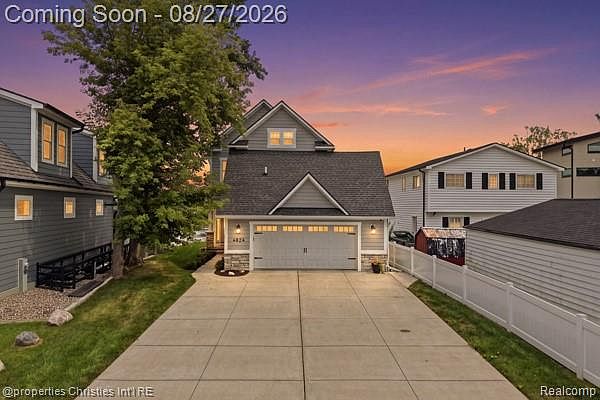 1st image of 4824 Clinton Dr
