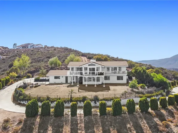 39158 Vista Del Bosque, Murrieta, CA 92562