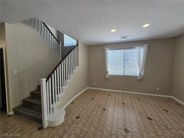 971 Armandito Dr — Photo 10
