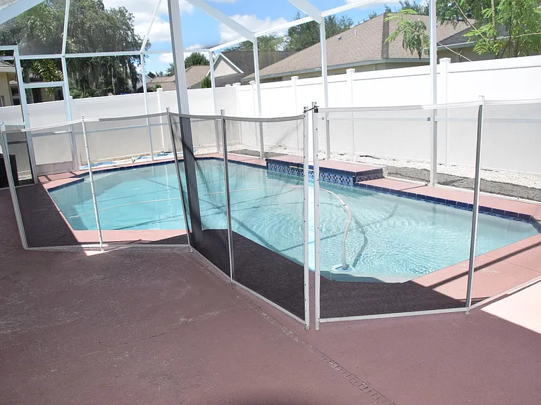 7909 Terrace Ridge Dr — Photo 17