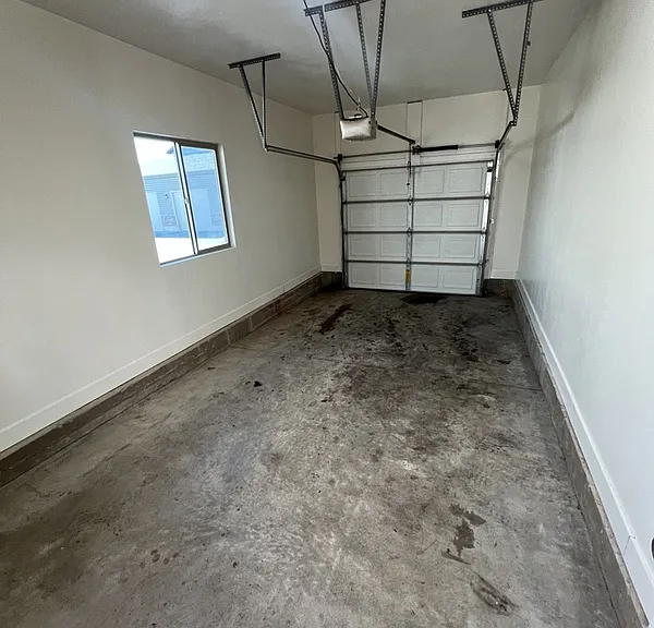 385 S 480 W — Photo 14