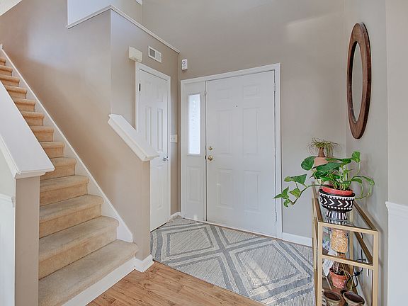 3rd image of 10257 Stillwell Dr