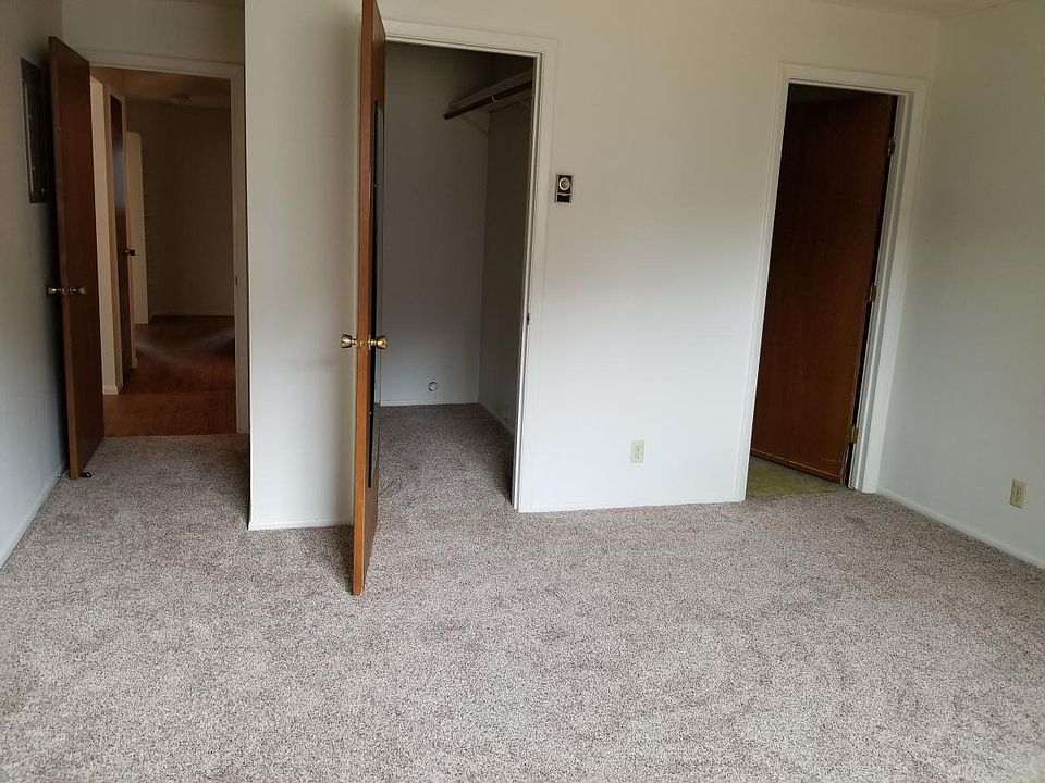 Newly carpeted Bedrooms with large walk in closets.This unit