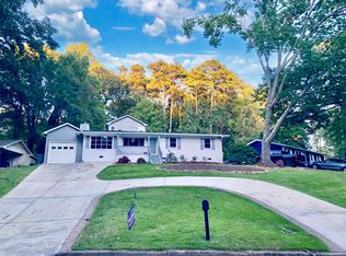 2415 Ridgeway Dr, Atlanta, GA 30360