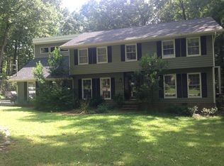 4 Whispering Pines Dr, Signal Mountain, TN 37377