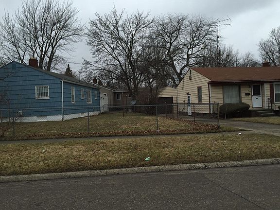 3rd image of 4809 Greenlawn Dr
