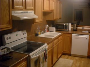 1037D Autumn Ridge Rd, Carbondale, IL 62902