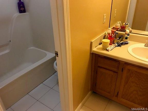 5th image of 3674 Carriage Oaks Dr