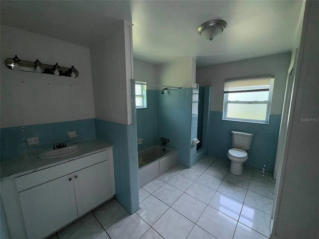 3 bed, 2.0 bath, 1258 sqft, $1,600 — Photo 4