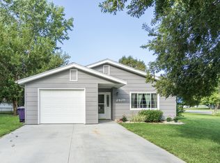 2429 Brook Ln, Manhattan, KS 66502