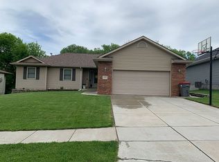 2000 NW 46th St, Lincoln, NE 68528