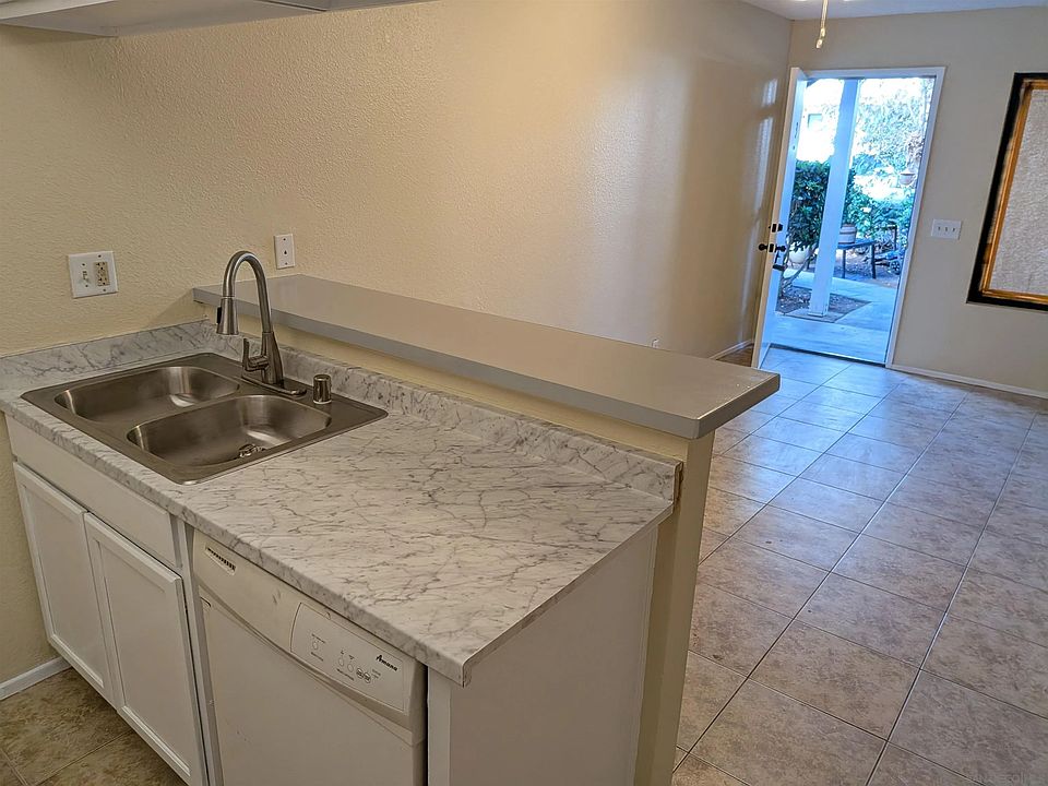 2nd image of 315 Pomelo Dr