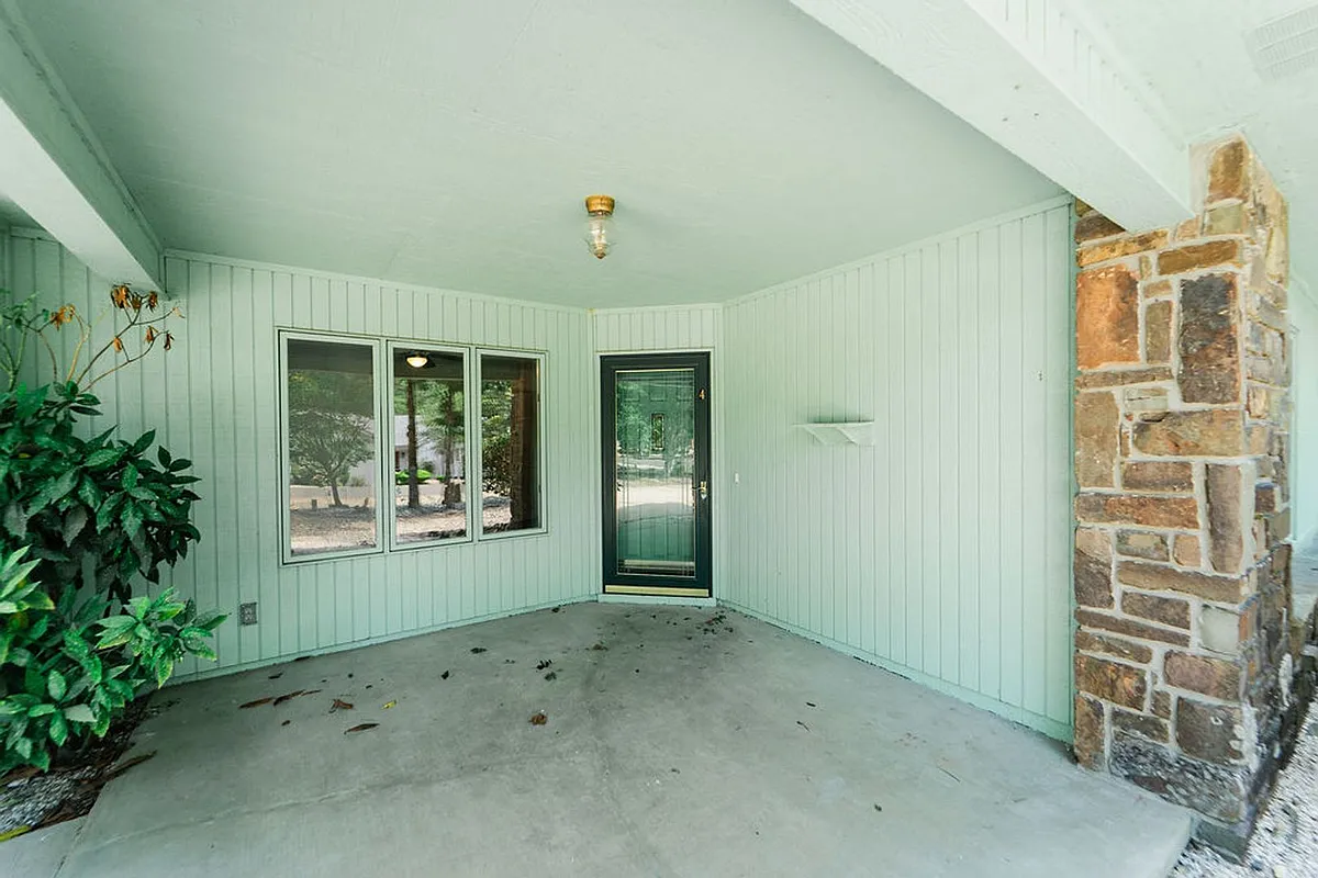 Building Photo - 4 Lopez Cir