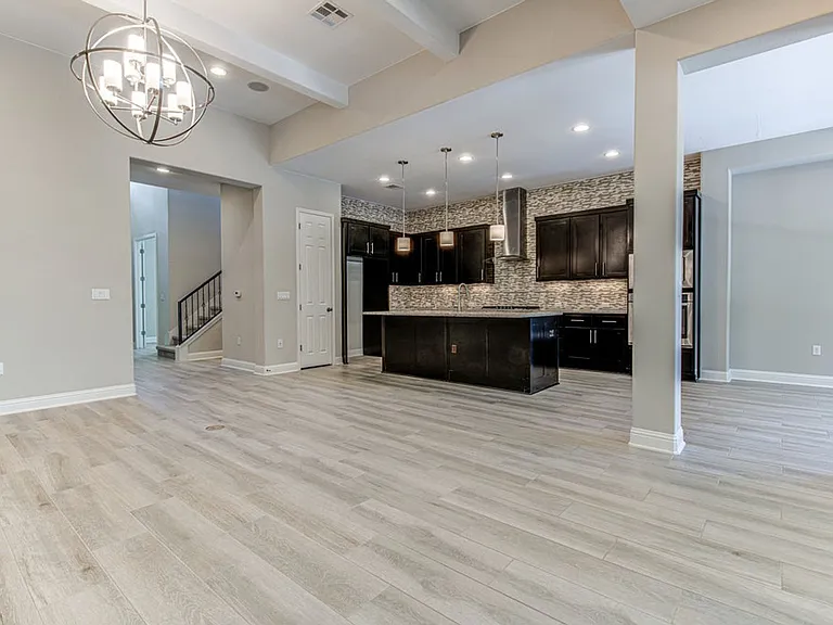 7012 Calpe Dr — Photo 10