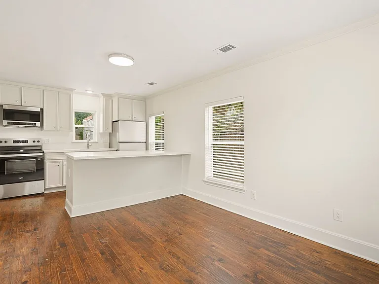 612 W Alabama St #1/2 — Photo 8