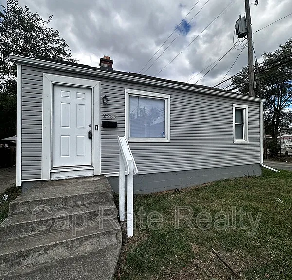 2359 McGuffey Rd — Photo 1